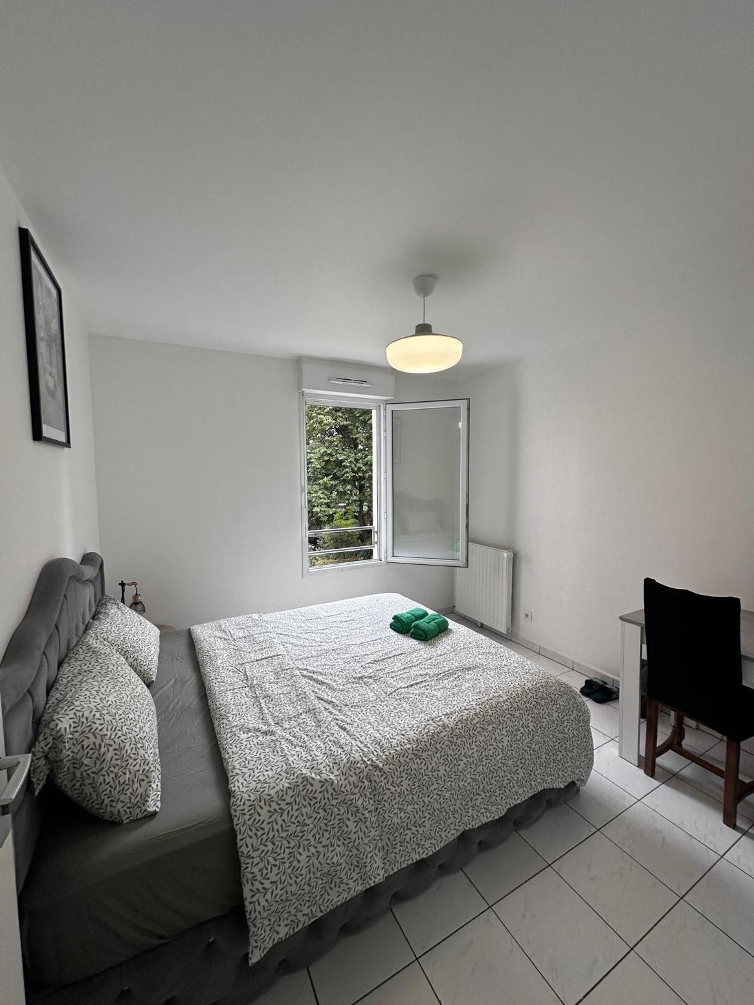 Appartamento Sri-Indo Bobigny Paris Esterno foto