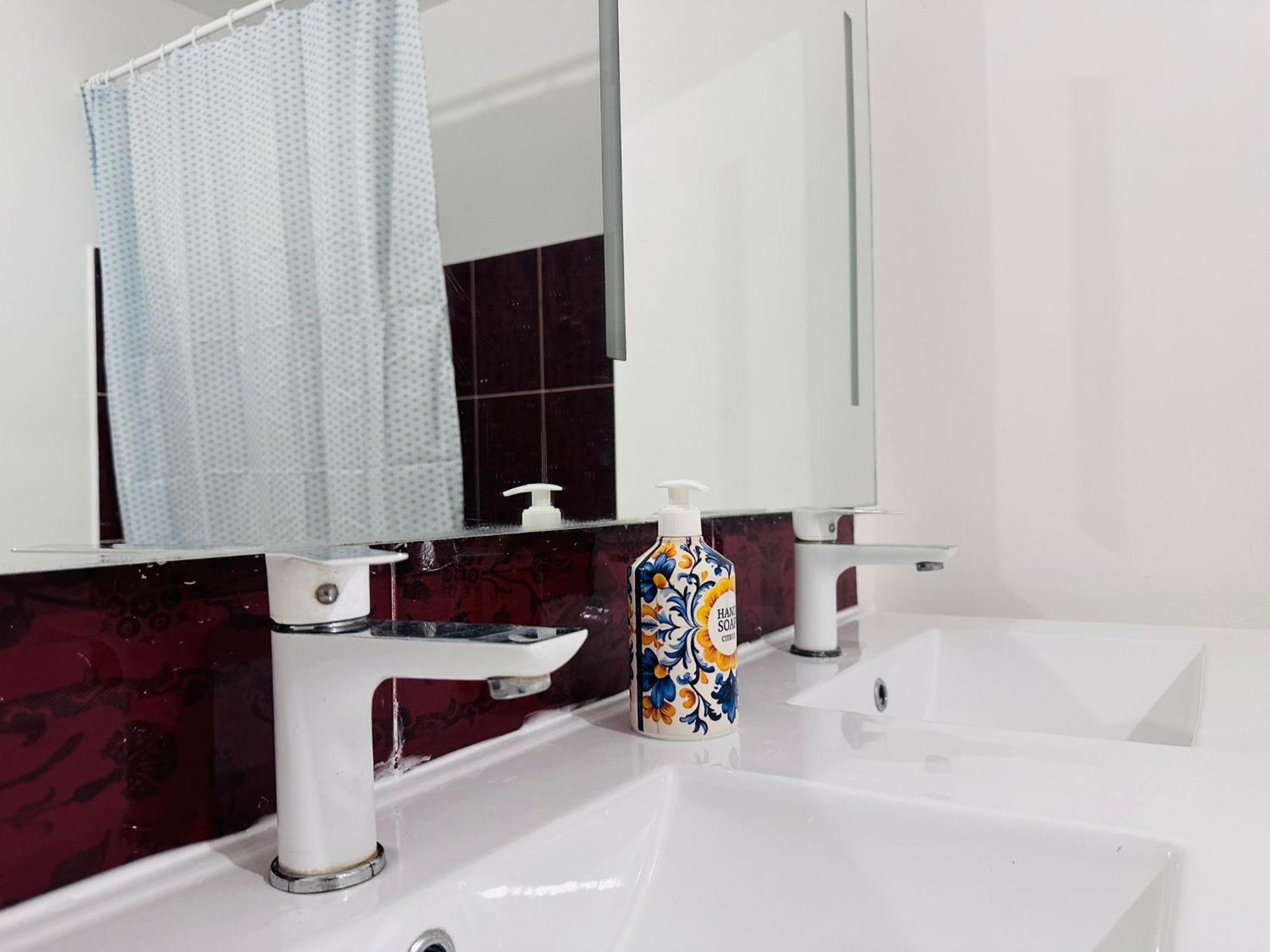 Appartamento Sri-Indo Bobigny Paris Esterno foto